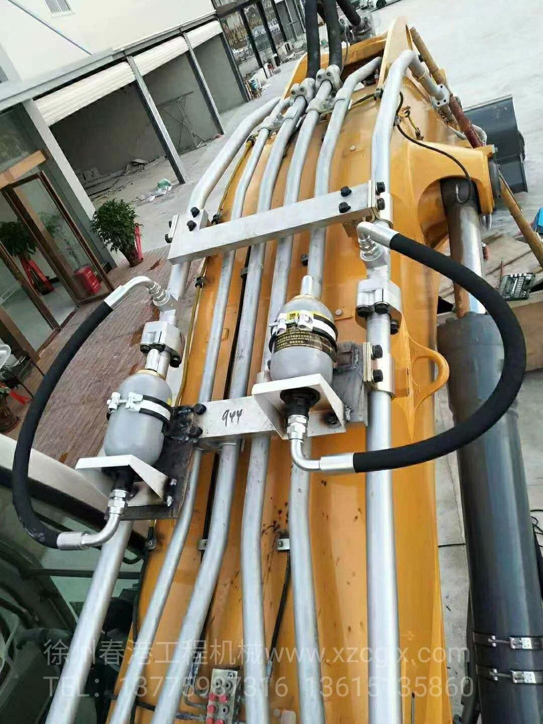 利勃海尔944大臂液压管路