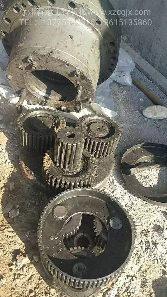 利勃海尔954回转减速箱拆车件