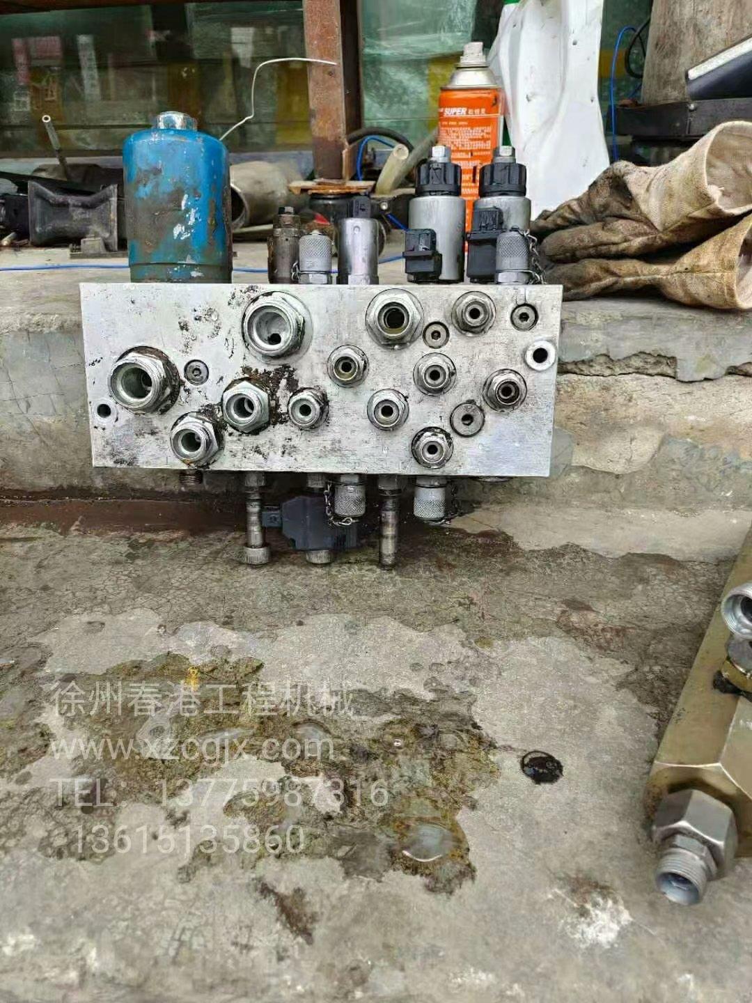 利勃海尔944B拆车件