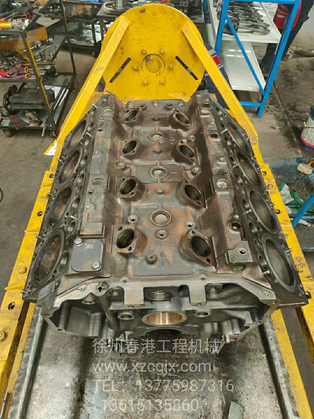 V8发动机