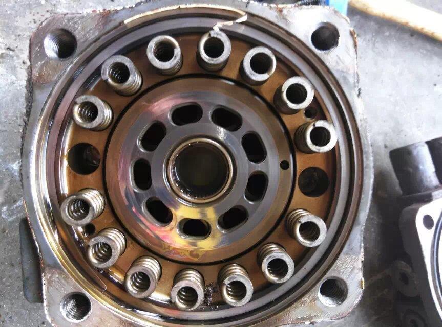 利勃海尔回转马达配件