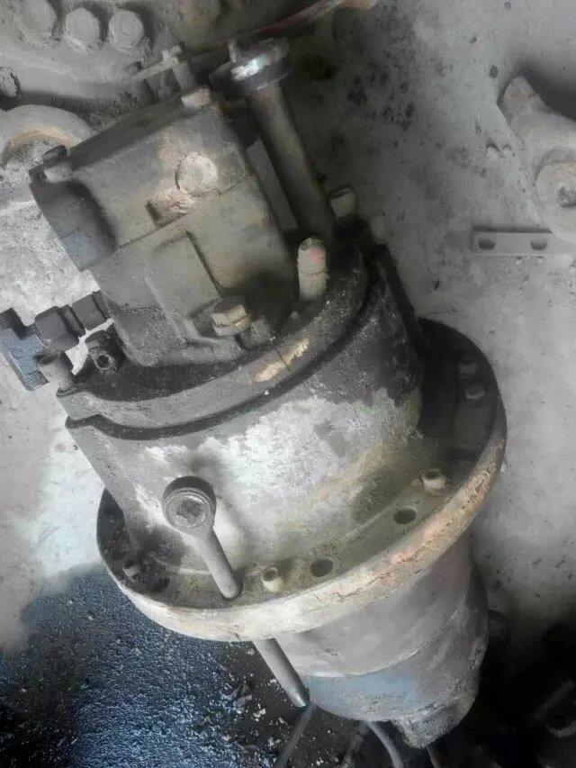 利勃海尔934回转减速箱