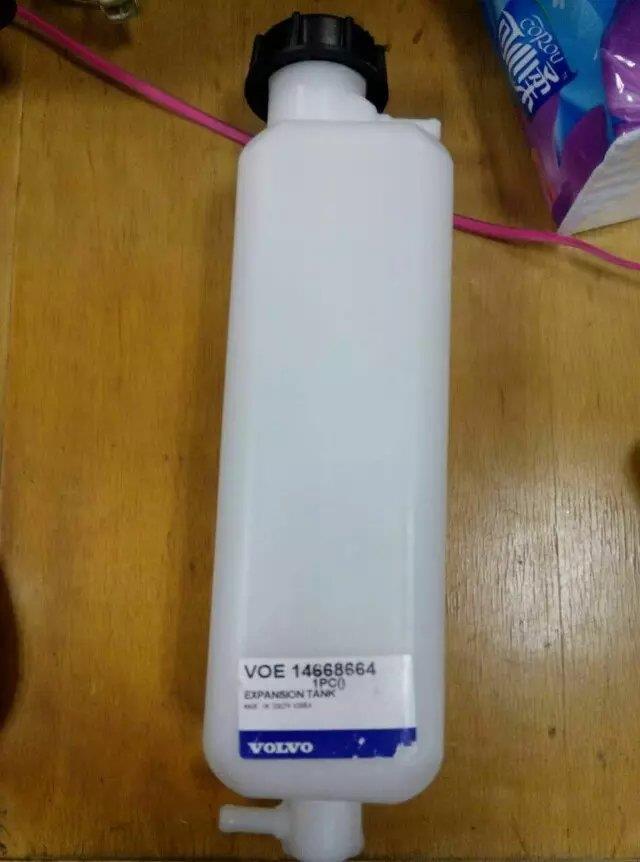 沃尔沃挖机副水箱