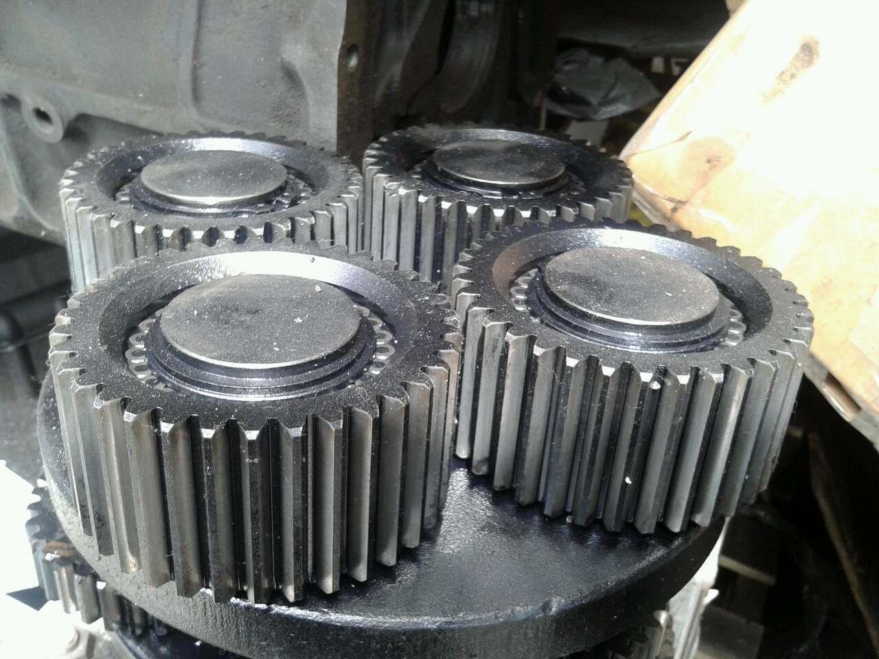 利勃海尔944回转减速二级总成