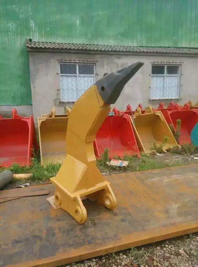 挖掘机松土器