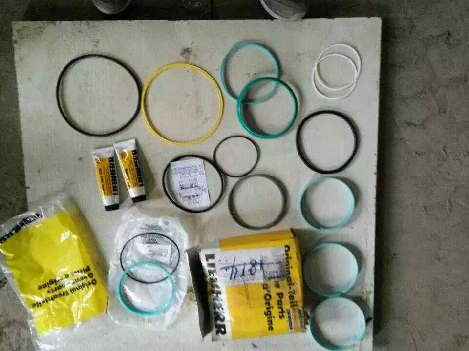 利勃海尔挖机油缸修理包