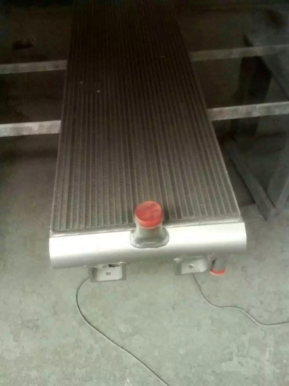 利勃海尔挖机水散，液压油散热器