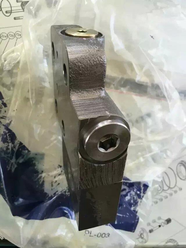 沃尔沃210挖机小臂控制阀块