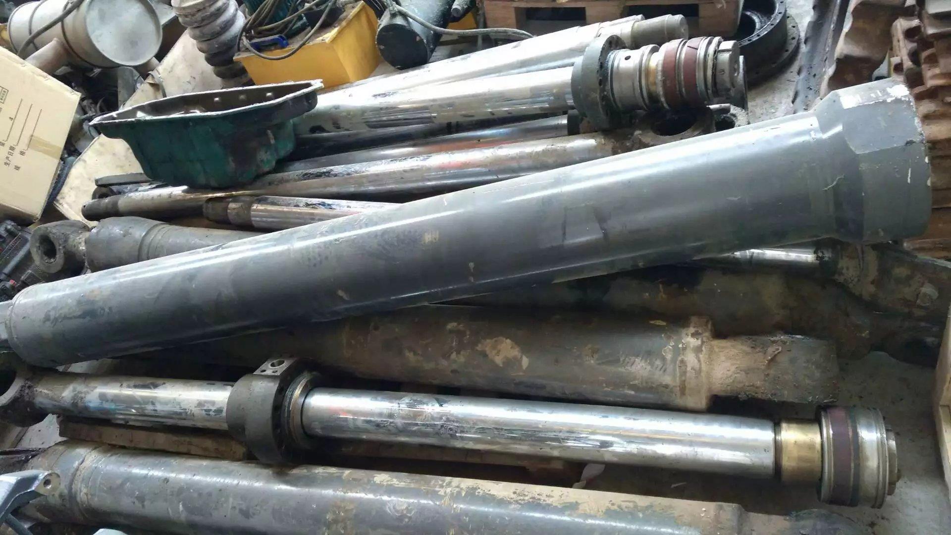 沃尔沃拆车油缸散件