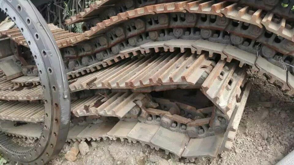 沃尔沃480 拆车回转齿圈，履带总成