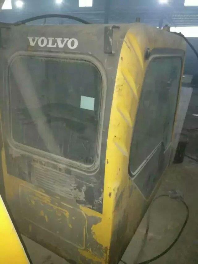 沃尔沃290拆车驾驶室