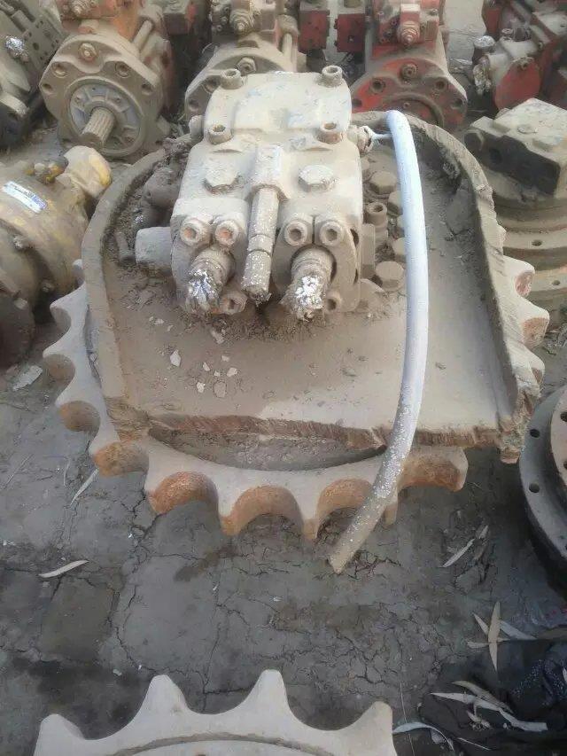 利勃海尔924拆车行走减速箱总成