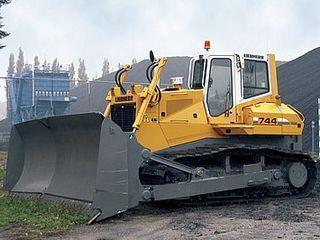 利勃海尔 PR 744 Litronic 推土机